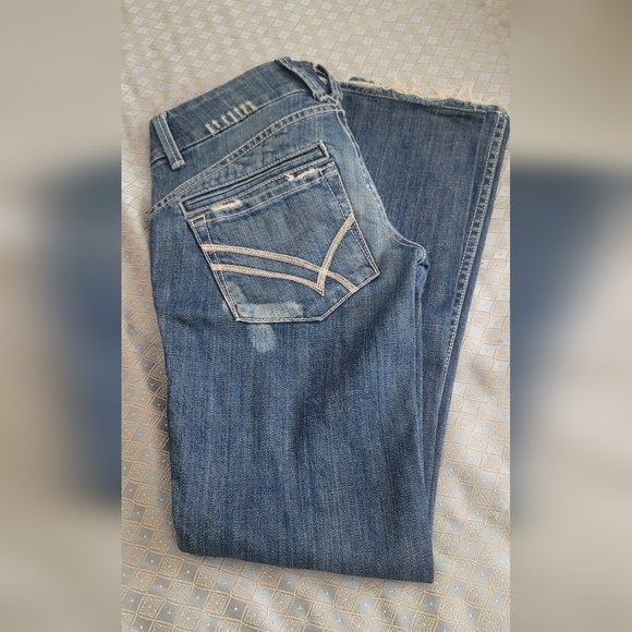 EUC William Rast Straight Leg Jeans 23 Women - Picture 1 of 6